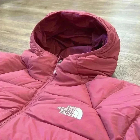 The North Face Women’s Thermoball Jacket, Small - Picture 3 of 10